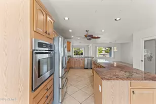 10902 W Brookside Dr, Sun City, AZ 85351 - Photo 7