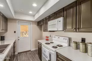 5408 W Country Gables Dr, Glendale, AZ 85306 - Photo 11