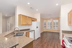 15764 W Silver Breeze Dr, Surprise, AZ 85374 - Photo 13