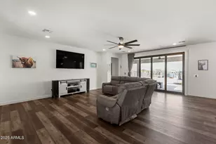 32011 N 225th Dr, Wittmann, AZ 85361 - Photo 9