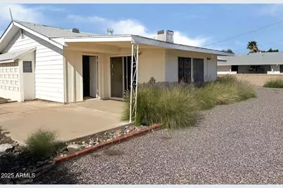 11007 W Florida Avenue, Sun City, AZ 85351 - Photo 9