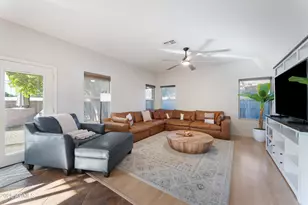 4337 E Desert Ln, Gilbert, AZ 85234 - Photo 15