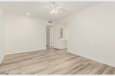 10607 W El Capitan Circle, Sun City, AZ 85351 - Photo 21