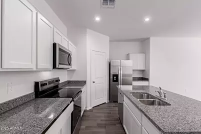 5031 E Umber Road, San Tan Valley, AZ 85143 - Photo 7