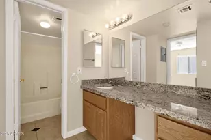 3825 E Camelback Rd, Phoenix, AZ 85018 - Photo 19