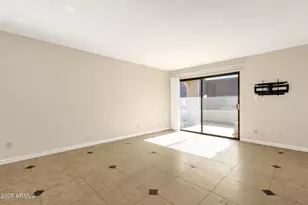 3825 E Camelback Rd, Phoenix, AZ 85018 - Photo 13