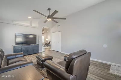 1173 E Betsy Lane, Gilbert, AZ 85296 - Photo 9