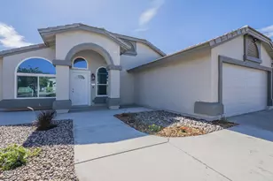 1173 E Betsy Ln, Gilbert, AZ 85296 - Photo 5