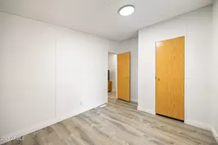 2064 Pinewood Dr, Overgaard, AZ 85933 - Photo 15