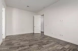 1136 E La Mirada Dr, Phoenix, AZ 85042 - Photo 31