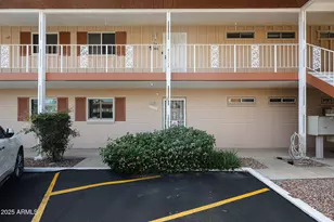 10829 N Fairway Ct W, Sun City, AZ 85351 - Photo 3