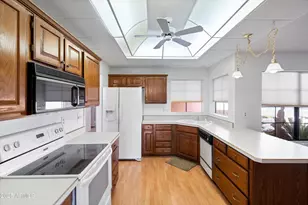 20826 N Desert Glen Dr, Sun City West, AZ 85375 - Photo 17