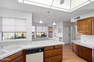 20826 N Desert Glen Dr, Sun City West, AZ 85375 - Photo 21