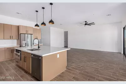 28309 N 220th Drive, Wittmann, AZ 85361 - Photo 15