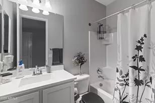 10762 W Bronco Trail, Peoria, AZ 85383 - Photo 7