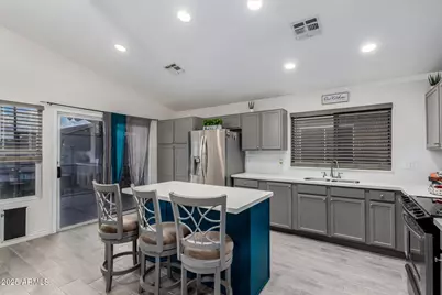 10509 W Reade Avenue, Glendale, AZ 85307 - Photo 7