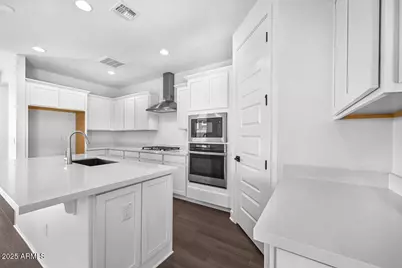 9222 S 169th Drive, Goodyear, AZ 85338 - Photo 5