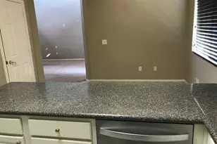 8940 W Olive Ave, Peoria, AZ 85345 - Photo 7