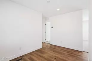 28428 N 250th Ln, Wittmann, AZ 85361 - Photo 11