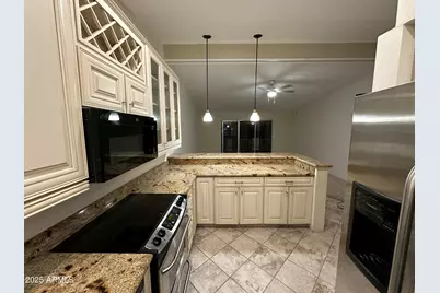 10847 N Fairway Court #211, Sun City, AZ 85351 - Photo 3