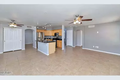 8782 E Pinchot Avenue, Scottsdale, AZ 85251 - Photo 5