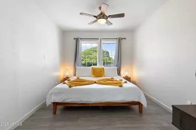 5101 E Winchcomb Drive, Scottsdale, AZ 85254 - Photo 37