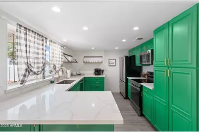 5101 E Winchcomb Drive, Scottsdale, AZ 85254 - Photo 35