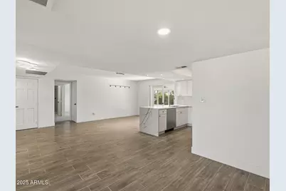 6737 S Palm Drive, Tempe, AZ 85283 - Photo 11