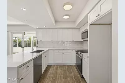 6737 S Palm Drive, Tempe, AZ 85283 - Photo 17