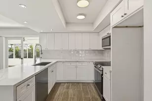 6737 S Palm Dr, Tempe, AZ 85283 - Photo 17