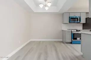 10610 S 48th St, Phoenix, AZ 85044 - Photo 5