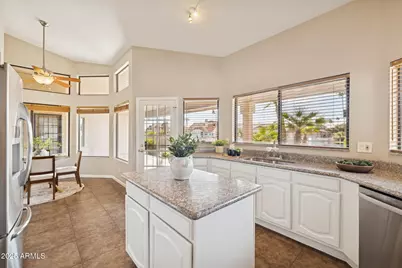 510 S Lagoon Drive, Gilbert, AZ 85233 - Photo 13