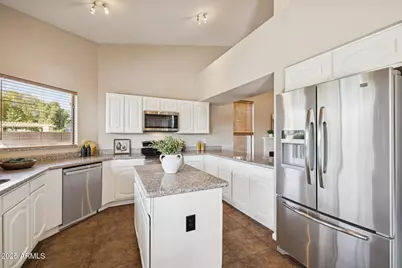 510 S Lagoon Drive, Gilbert, AZ 85233 - Photo 13
