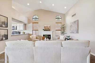 510 S Lagoon Drive, Gilbert, AZ 85233 - Photo 5