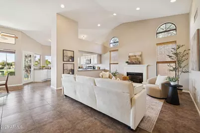 510 S Lagoon Drive, Gilbert, AZ 85233 - Photo 5