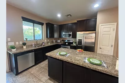 8623 S 40th Drive, Laveen, AZ 85339 - Photo 5