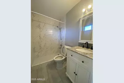 2235 N 28th Street #Apt 2, Phoenix, AZ 85008 - Photo 7