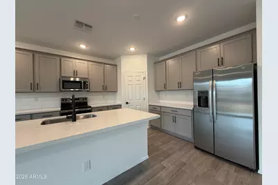 24216 W Bowker Street, Buckeye, AZ 85326 - Photo 9