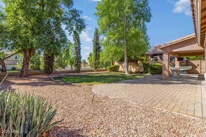 14247 W Rosewood Drive, Surprise, AZ 85379 - Photo 37