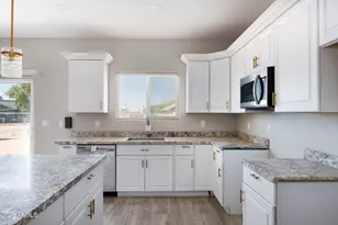 14960 S Overfield Rd, Arizona City, AZ 85123 - Photo 11