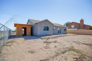 14960 S Overfield Rd, Arizona City, AZ 85123 - Photo 25