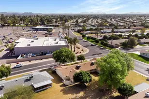 10303 W Prairie Hills Cir, Sun City, AZ 85351 - Photo 27