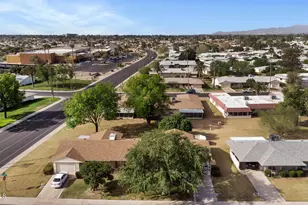 10303 W Prairie Hills Cir, Sun City, AZ 85351 - Photo 3