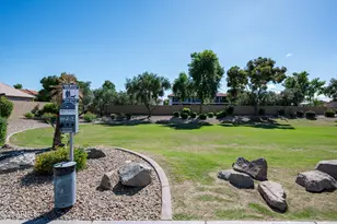 239 W Angela Dr, Phoenix, AZ 85023 - Photo 15