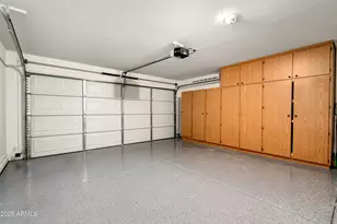 239 W Angela Dr, Phoenix, AZ 85023 - Photo 13