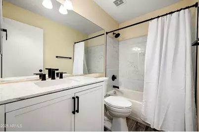 239 W Angela Drive, Phoenix, AZ 85023 - Photo 11