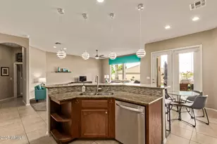 2740 S Teakwood Cir, Mesa, AZ 85209 - Photo 19