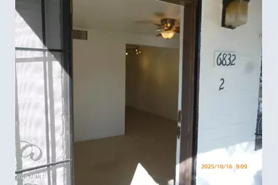 6832 N 24th Drive N #2, Phoenix, AZ 85015 - Photo 5