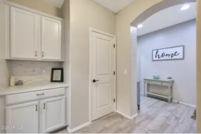 9300 W Wood Drive, Peoria, AZ 85381 - Photo 5