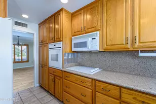 10701 W Willowbrook Dr, Sun City, AZ 85373 - Photo 3